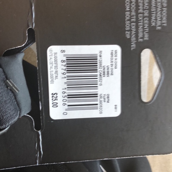 Nike expandable waist pack great for running store bag black - Picture 5 of 7